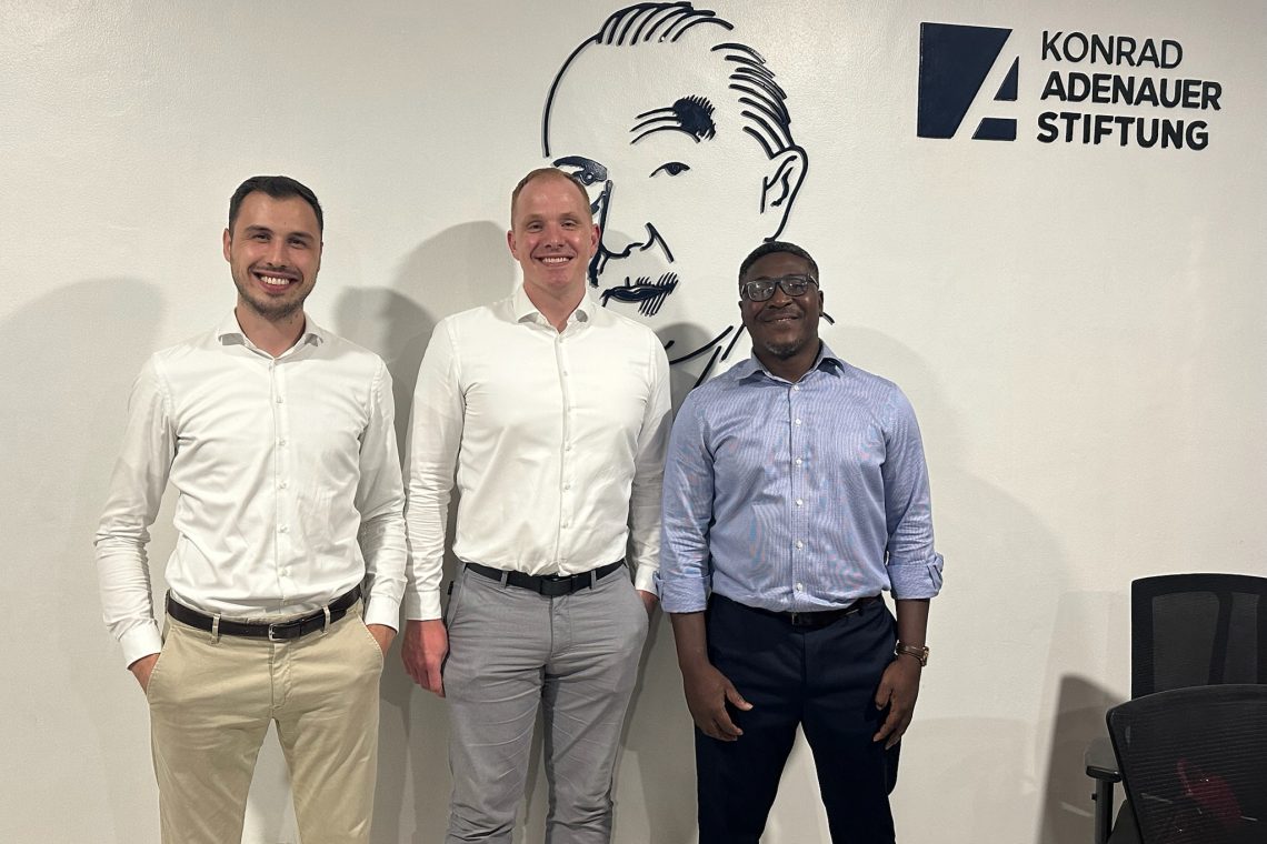 Luka und Ramon zu Besuch bei der Konrad-Adenauer-Stiftung in Accra